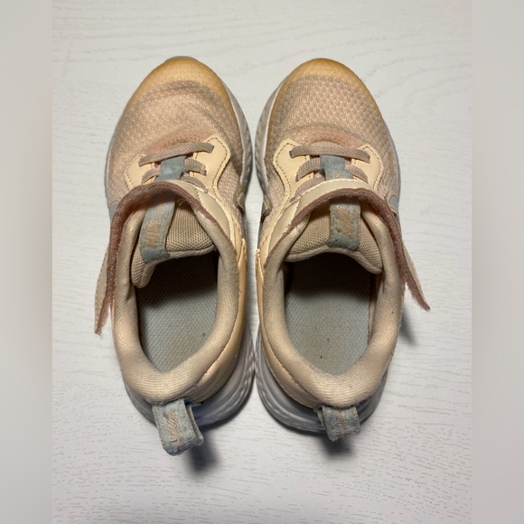 Nike Revolution Toddler Velcro Running Sneakers Size 10.5 - Picture 4 of 8